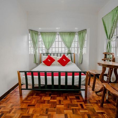 Oyo 760 Tiptop Vacation Homes Baguio City Buitenkant foto