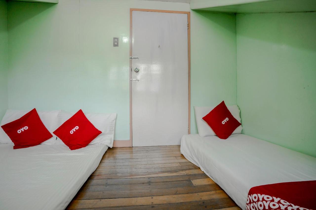 Oyo 760 Tiptop Vacation Homes Baguio City Buitenkant foto