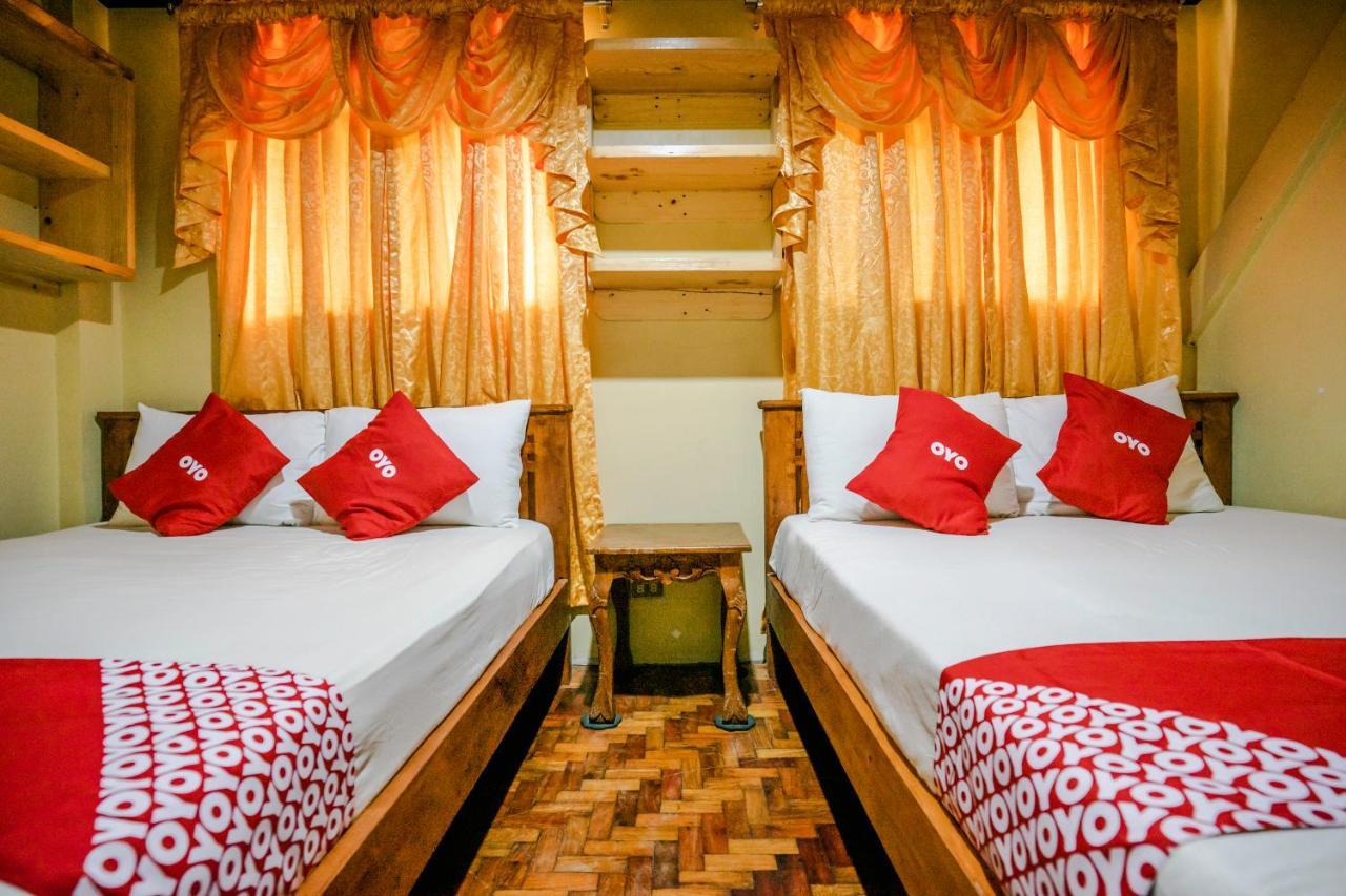 Oyo 760 Tiptop Vacation Homes Baguio City Buitenkant foto