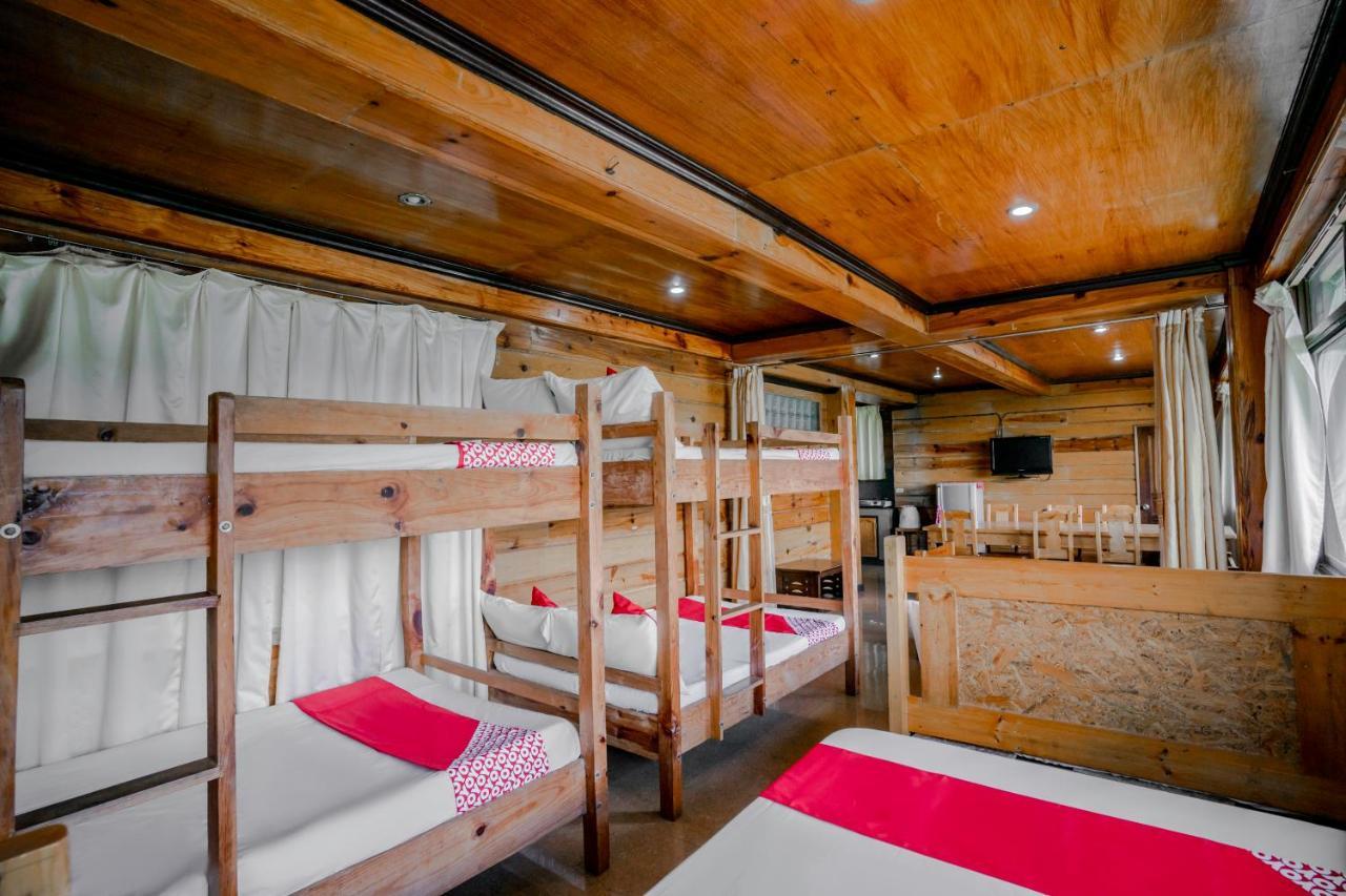 Oyo 760 Tiptop Vacation Homes Baguio City Buitenkant foto