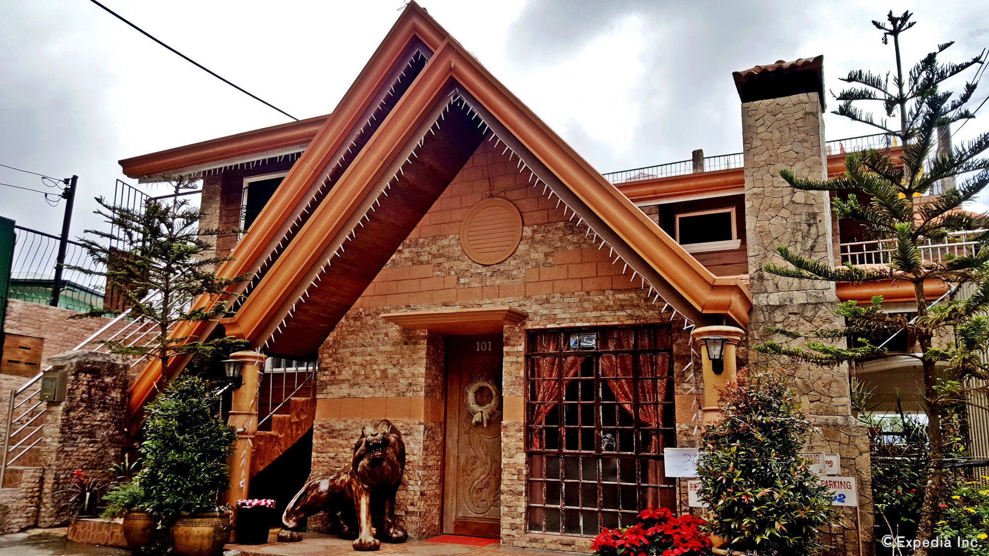 Oyo 760 Tiptop Vacation Homes Baguio City Buitenkant foto